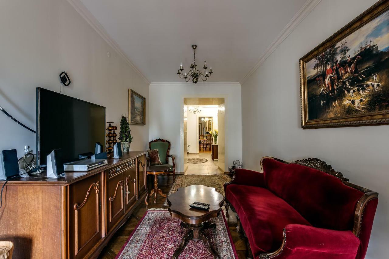 Apartment On Rynok Square Lviv Eksteriør billede